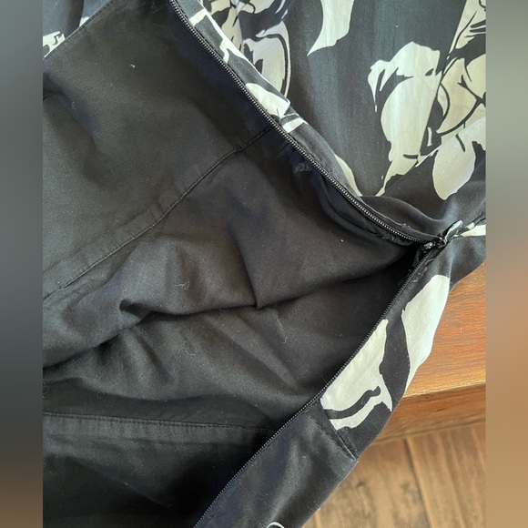 Lauren Ralph Lauren Black and White Asymmetrical Skirt - Picture 4 of 4